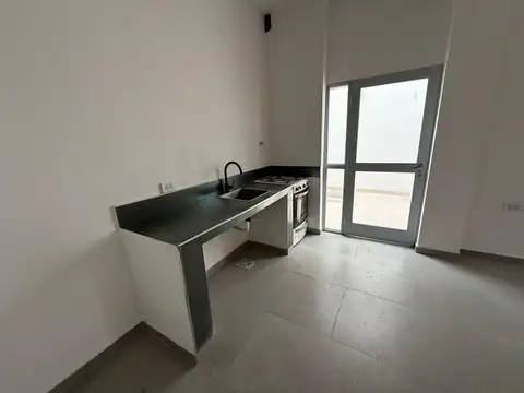 VENTA PH 3 AMBIENTES CON PATIO VILLA ADELINA DEAN FUNES al 1300