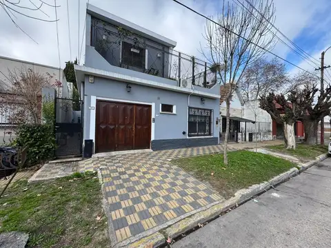 Depto Tipo Casa en Venta de 4 ambientes