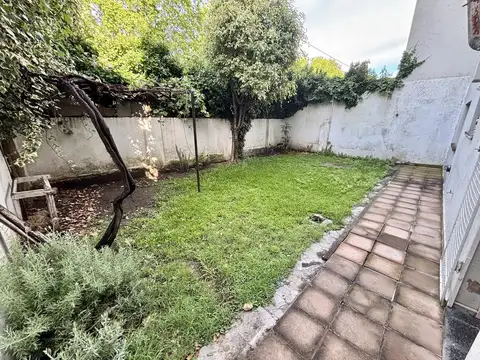 Alquiler SIN EXPENSAS de 2 amb en Vicente López con JARDIN PROPIO
