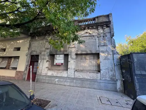 Nicasio Oroño 1600, Piso 0