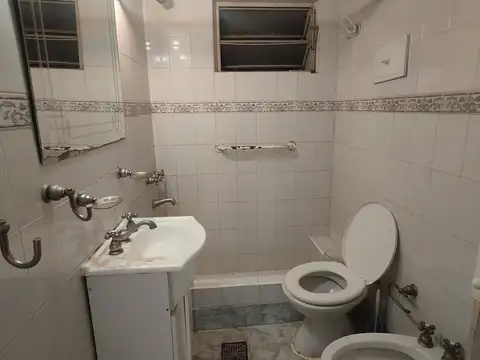 Depto Tipo Casa 4 ambientes con 1 baño