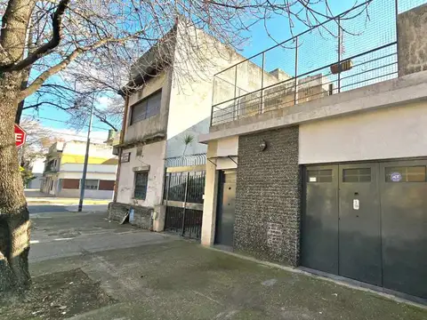 Venta casa +terraza +patio +cocheras oportunidad