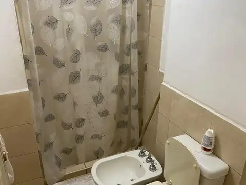DEPARTAMENTO 1 DORM y 1/2 CON BALCÓN EN PUEYRREDÓN