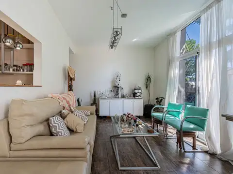 Depto Tipo Casa en Venta 50 años
