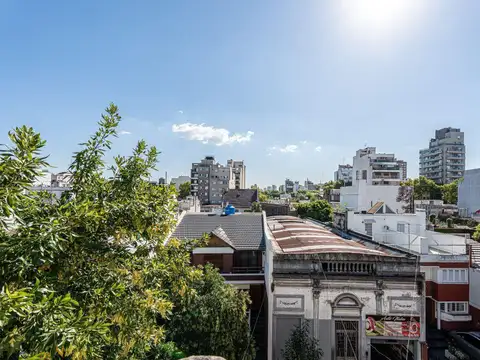 PH Único en Almagro | 3 Dormitorios, Ambientes Amplios y Excelente Estado