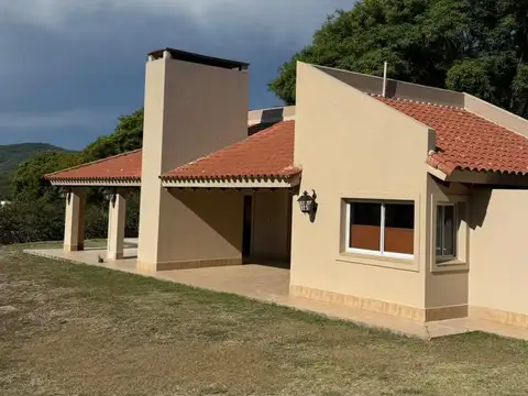 Casa en Alquiler en Salta, USD 1.500
