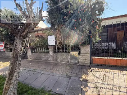 Casa 3 ambientes en venta en Ituzaingó