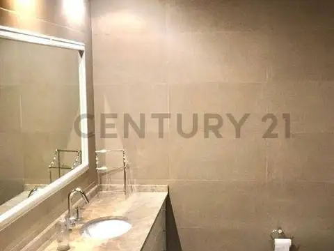 Casa 6 ambientes con 3 baños