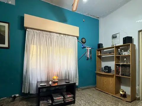 Casa 5 ambientes con 1 baño