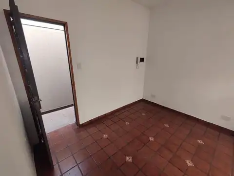 Casa en Alquiler en República De La Sexta, $ 650.000