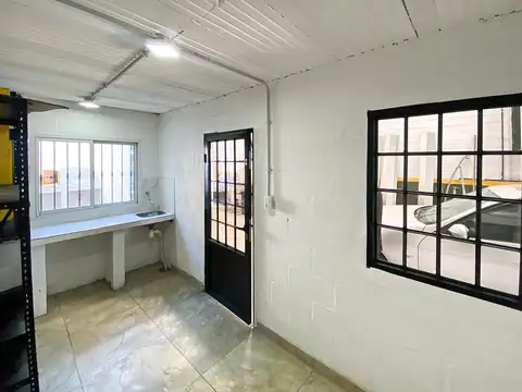 Galpon en Venta 8  mts Frente