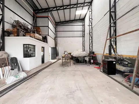 Galpon en Venta en Alberdi, USD 59.000