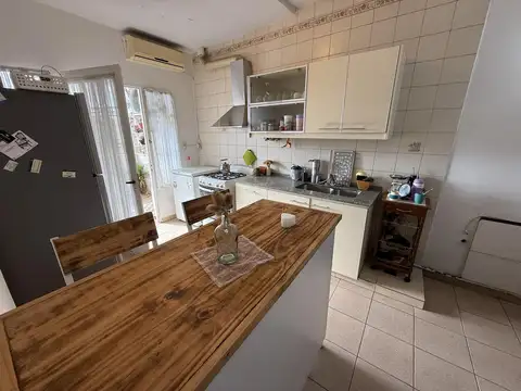 Depto Tipo Casa en Venta 40 años