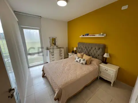 El Portico 100, Piso 0