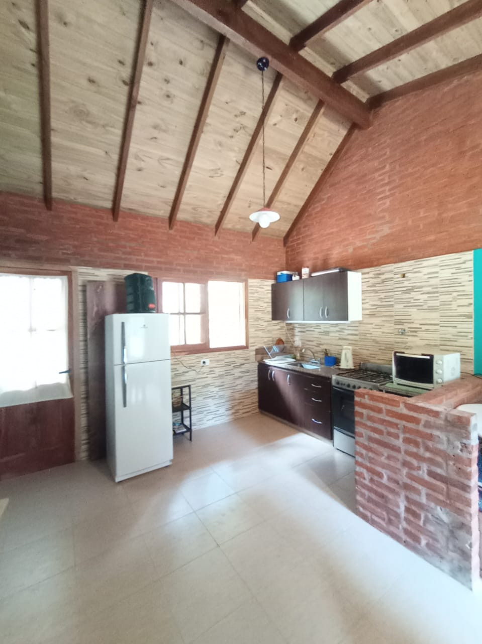 Casa 2 ambientes con 1 baño