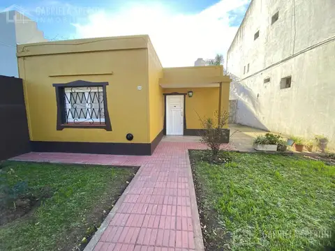 Casa 3 ambientes ALQUILER Luis Guillón