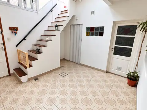 Depto Tipo Casa en Venta de 3 ambientes