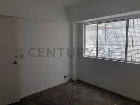Florida 6700, Piso 0