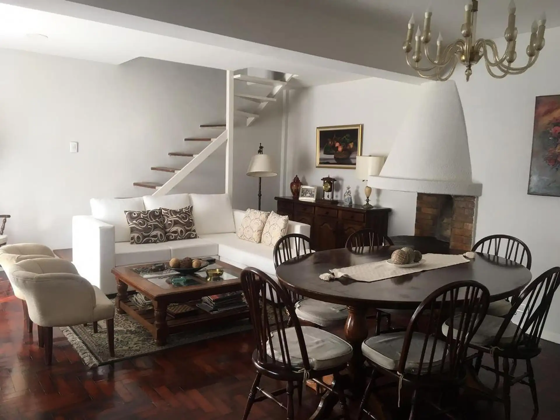 Departamento 4 amb en dúplex, 130m² con balcón terraza — Céntrico