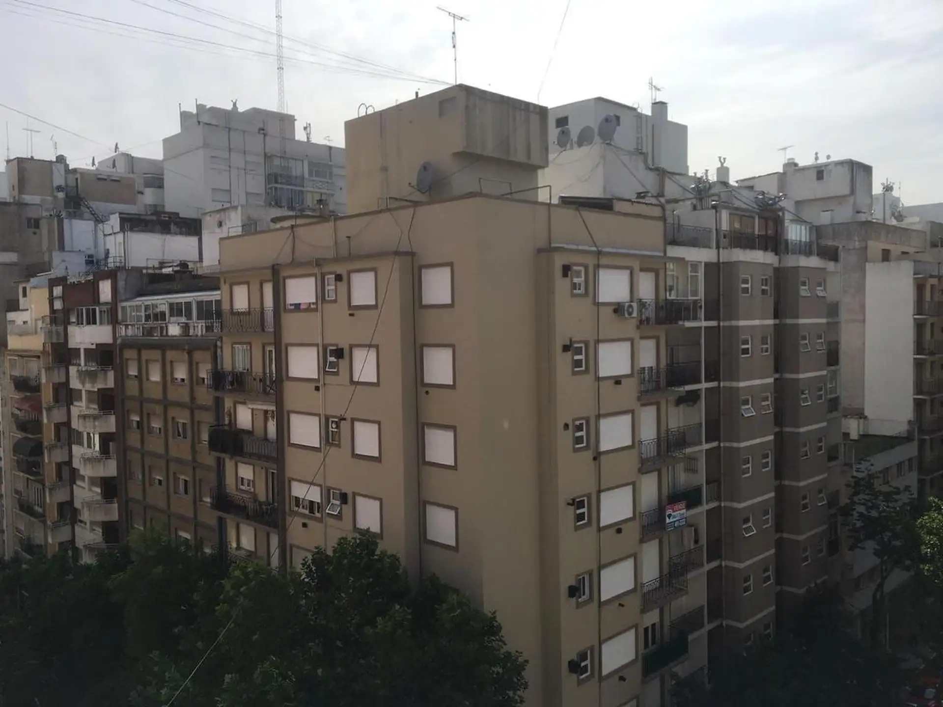 Departamento 4 amb en dúplex, 130m² con balcón terraza — Céntrico