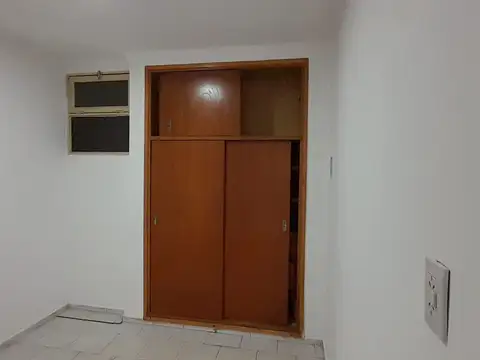 Alvear Bis 100, Piso 3