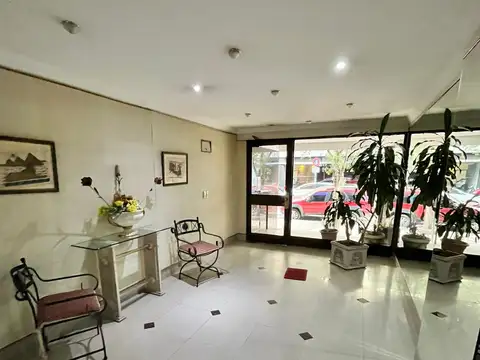 Caracas 300, Piso 7