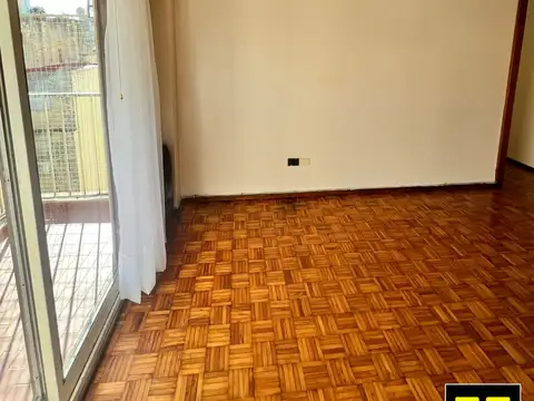 Departamento en Alquiler en Flores, $ 950.000