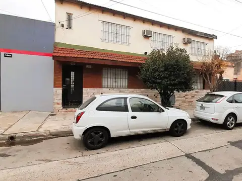 Pedro B. Palacios 1600, Piso PB