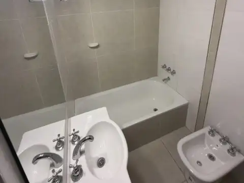 Depto Tipo Casa en Venta al Este