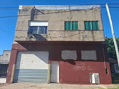 VENTA DEPÓSITO 600 MTS. - LANÚS ESTE