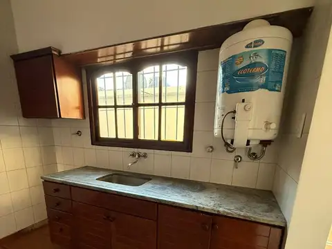 Depto Tipo Casa 3 ambientes con 1 baño