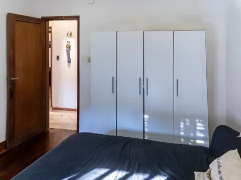 CASA EN VENTA 2 DORMITORIOS CON TERRAZA