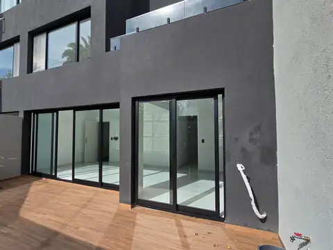 Departamento en Venta con 2 cocheras