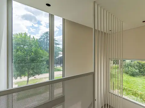 VENTA -  Casa de dos dormitorios con pileta - Funes, Santa Fe.