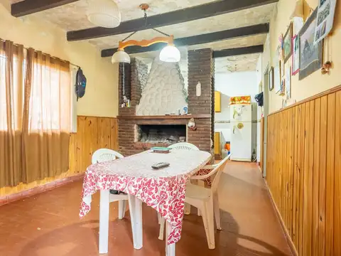 Campo con Casa de tres dormitorios en Fighiera