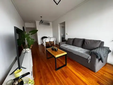 Jean Juarez 400, Piso 13