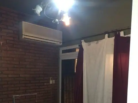 Casa en Alquiler en Castelar Sur, $ 1.400.000