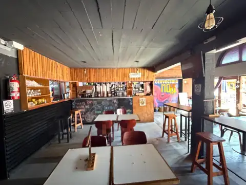 VENTA EN BLOCK DE 5 LOCALES SOBRE PASEO 105