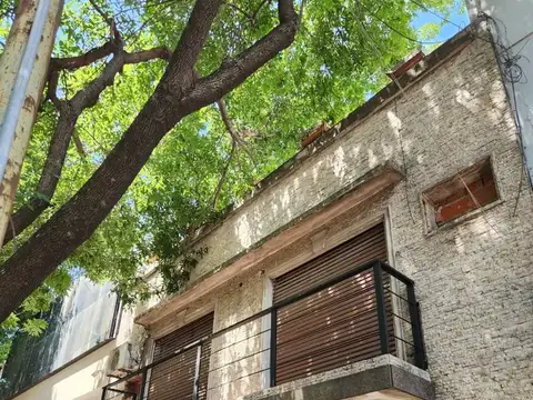 VTA. CASA 4 AMB C/CHOCH.VILLA ORTUZA EN REFACCION