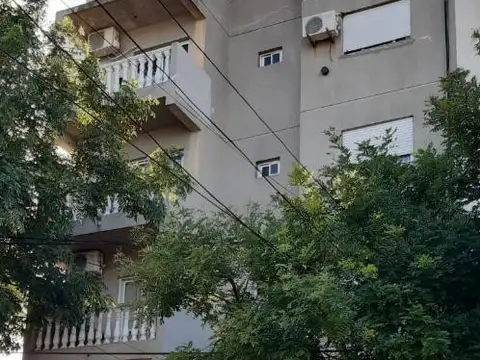 Giorello 1125 , Piso PB
