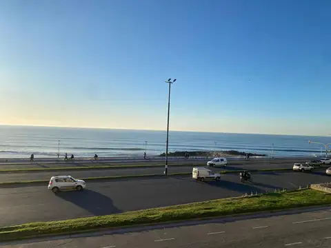 Venta departamento de 3 ambientes - vista al mar - Av Felix U Camet 25 - La Perla - Mar del Plata