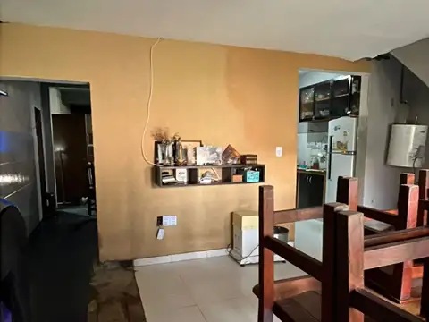 VENTA CASA 5 AMBIENTES CON LOCAL VIRREY DEL PINO