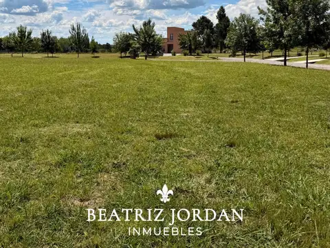 Terreno en Venta 24  mts Frente