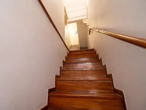 VENTA CASA 2 PLANTAS C/ GARAJE MAS PH INDEPENDIENTE de 3 AMB - BELGRANO C - BARRIO CHINO - PERMUTA !
