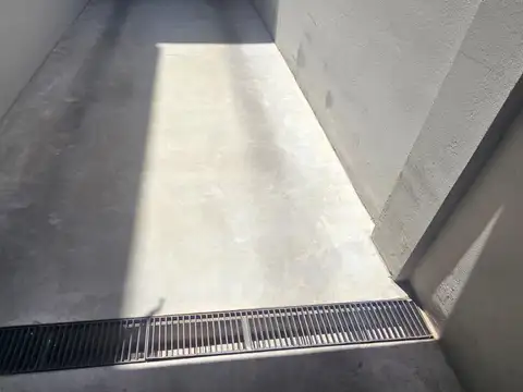 Lacroze al 6900 Cochera Cubierta