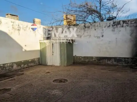 CASA EN VENTA AVENIDA POLONIA-NO APTA CREDITO