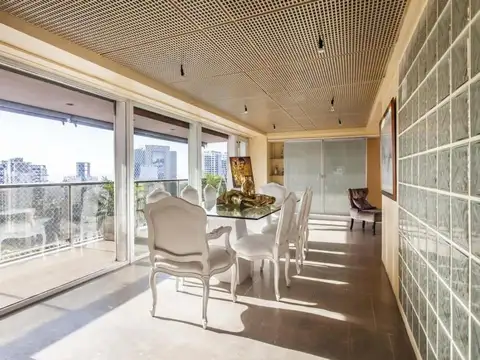 Departamento en Venta de 8 ambientes