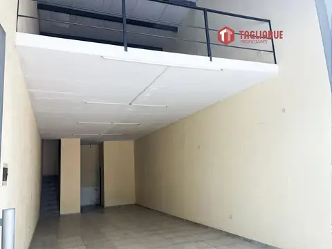 Amplio Local comercial
