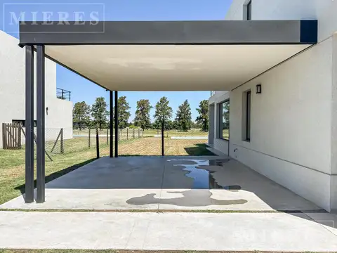 Casa en Venta en Pilar Golf Club, USD 439.000
