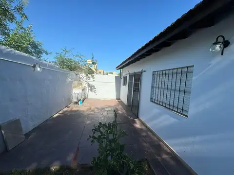 Depto Tipo Casa en Alquiler de 3 ambientes